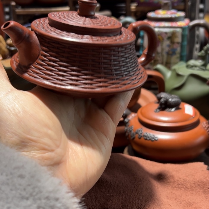 茶壶紫砂紫砂壶收藏起来了