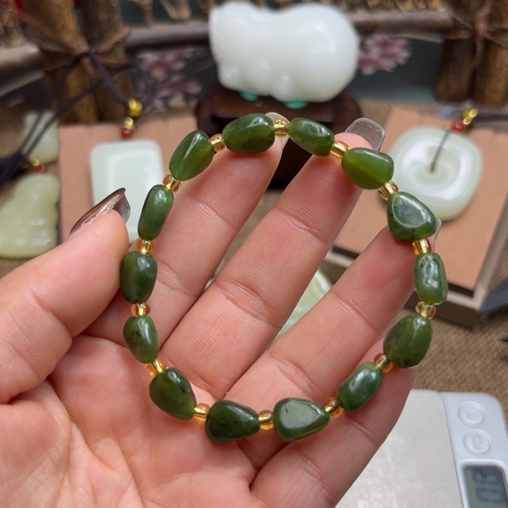 和田玉未镶嵌手链