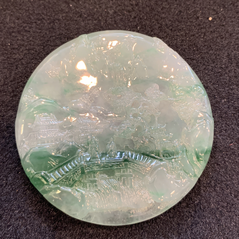 精品A货天然缅甸翡翠冰种飘绿花山水牌吊坠