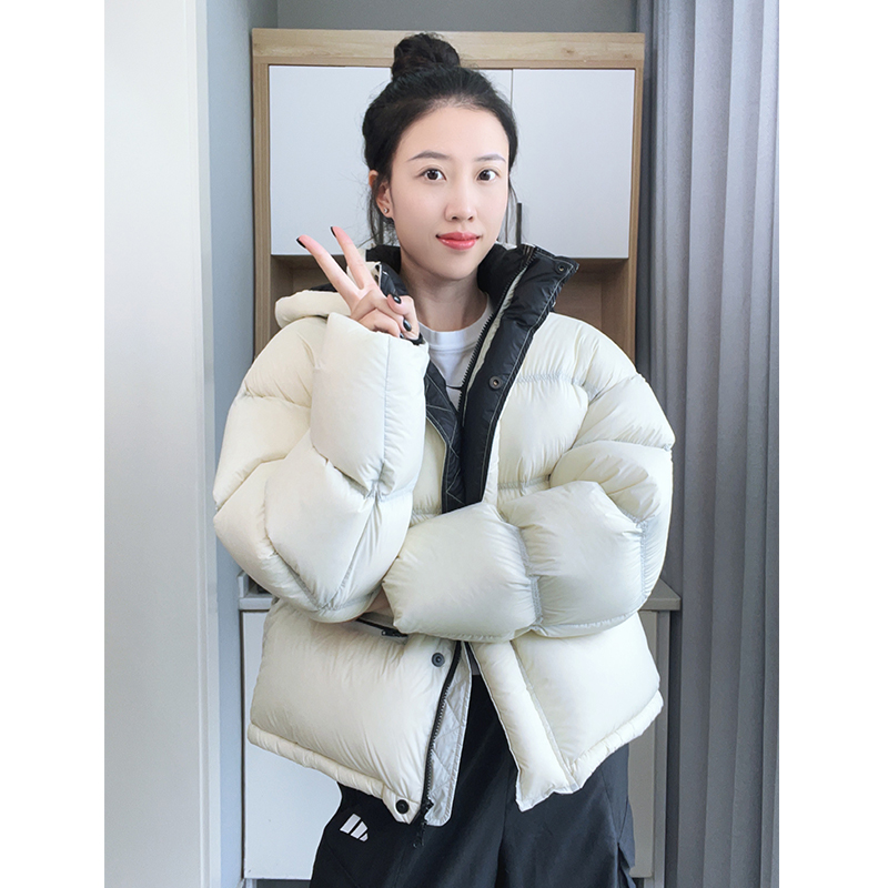 Lubov 【冰岛】加厚泡芙感短款撞色95白鸭绒宽松连帽面包羽绒服女