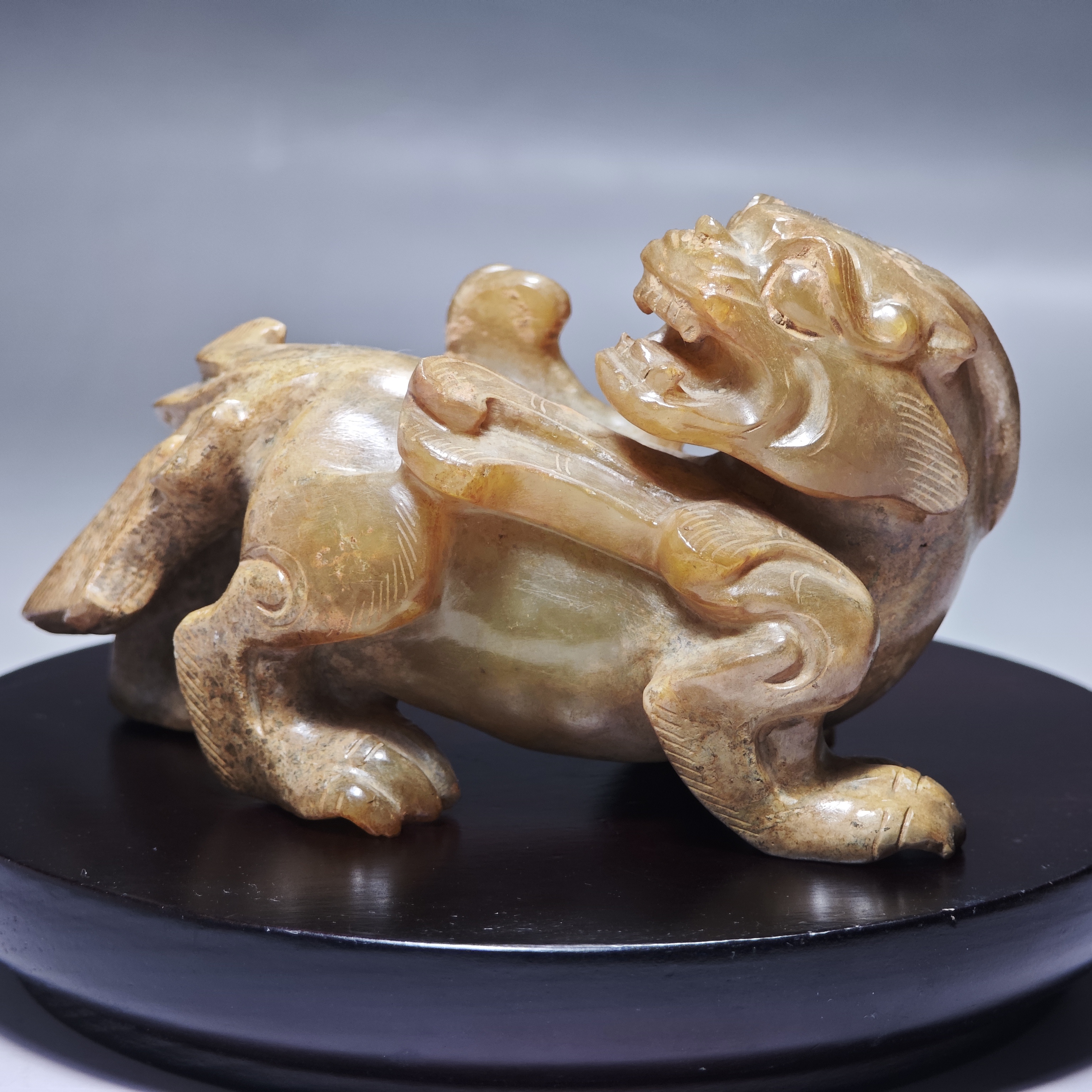 和田玉瑞兽        