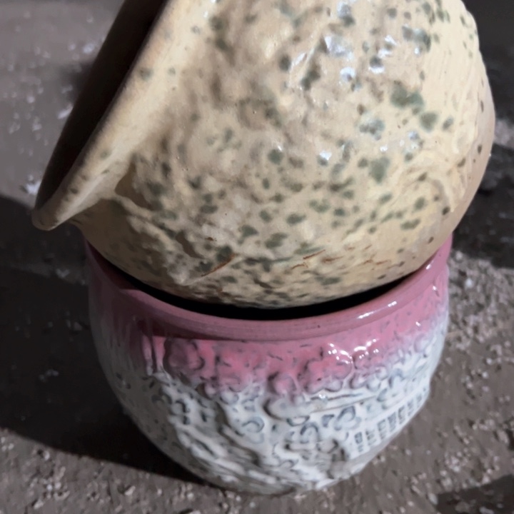 红陶瑕疵2011两个