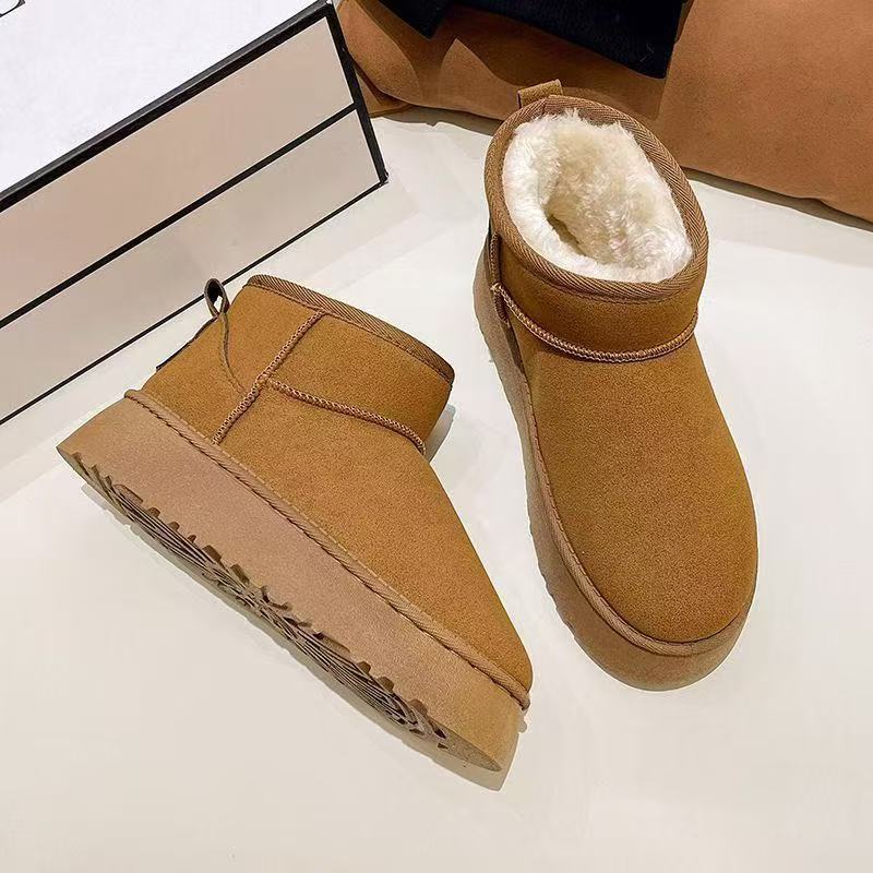 雪地靴女加绒加厚保暖冬季防滑防水靴子爆款户外中筒厚底女士棉