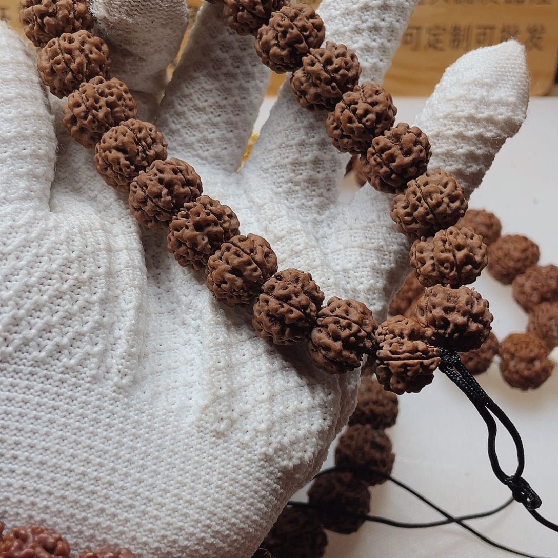 肖****金刚菩提吊坠16尺寸