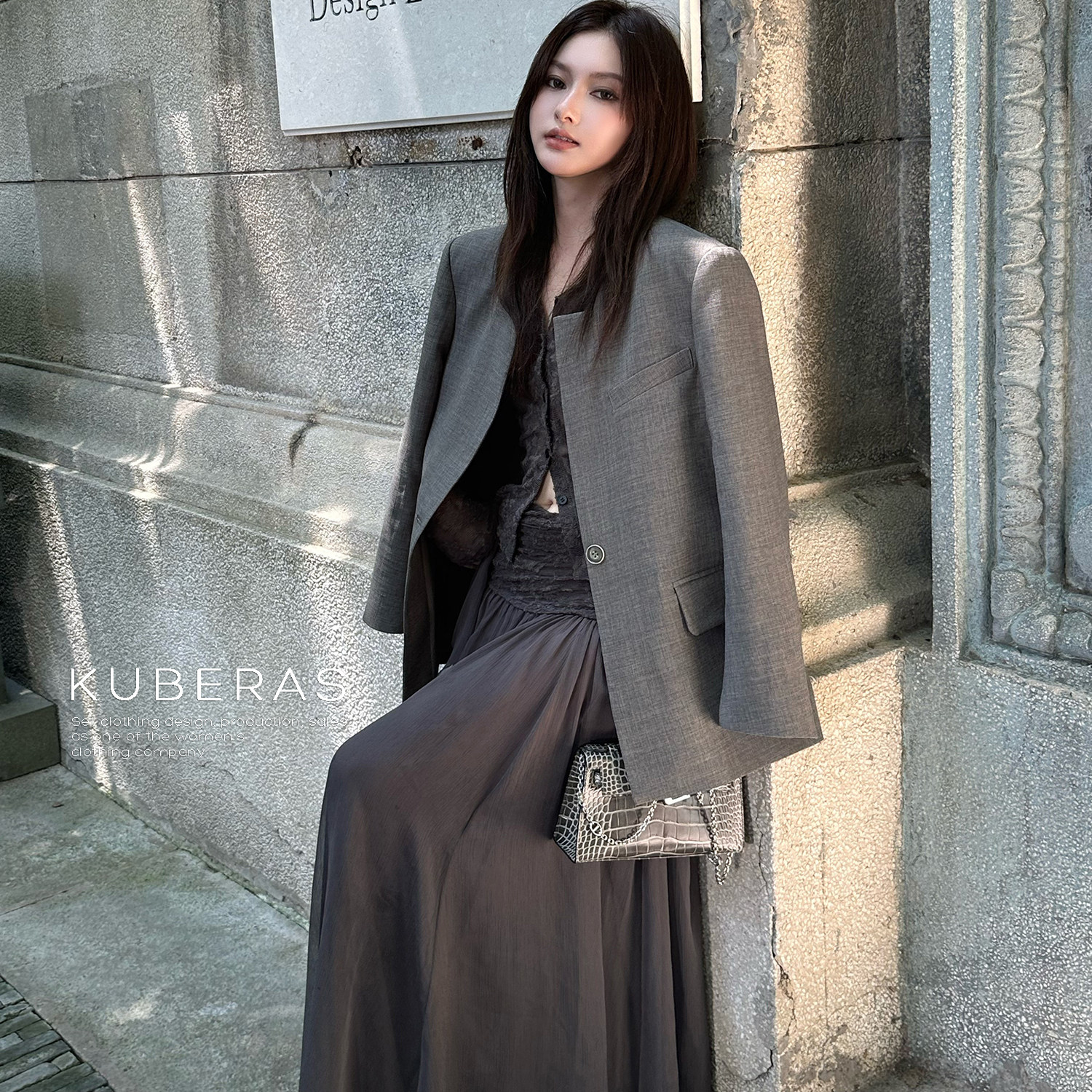 KUBERAS 休闲宽松方领单排扣显瘦廓形西装外套高级感小众通勤西服