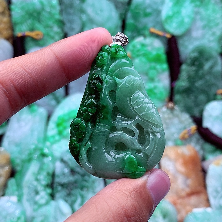 翡翠未镶嵌吊坠(不含链)