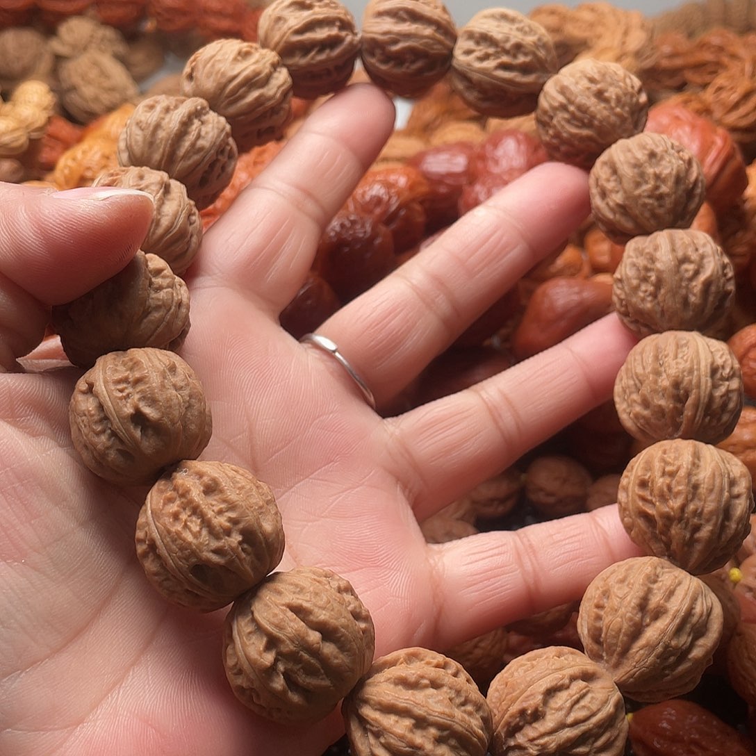 狗***手串文玩核桃粗筋八棱