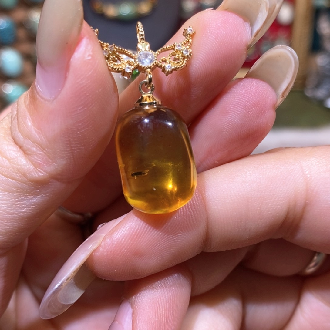 琥珀颈饰银S925镀金镶嵌吊坠