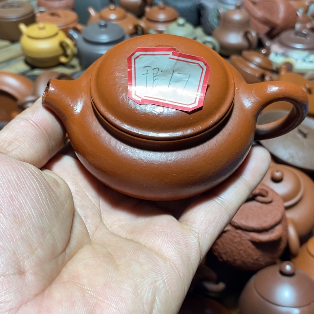 紫砂茶壶欢迎各位光临惠顾