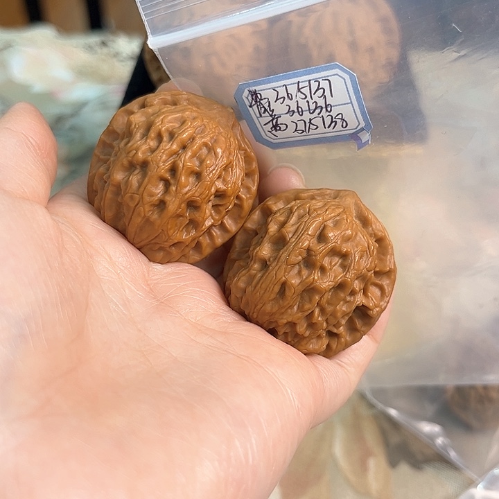 文玩核桃把件非嫁接北京