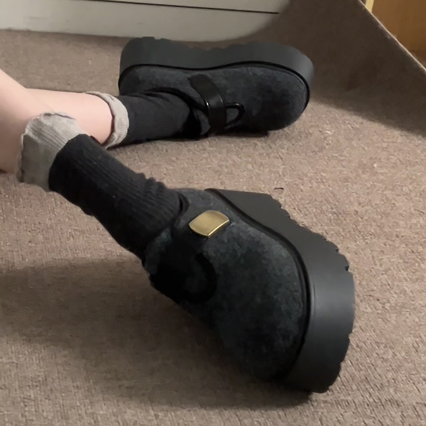 复古灰色法式加绒厚底勃肯鞋女2025新款冬季保暖加厚外穿增高棉鞋