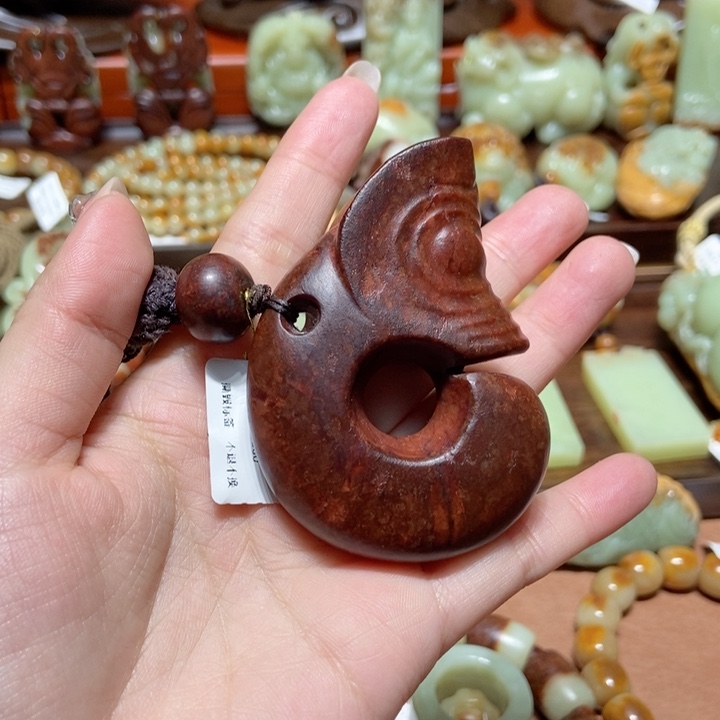 岫岩河磨玉（透闪石质玉）把件未镶嵌