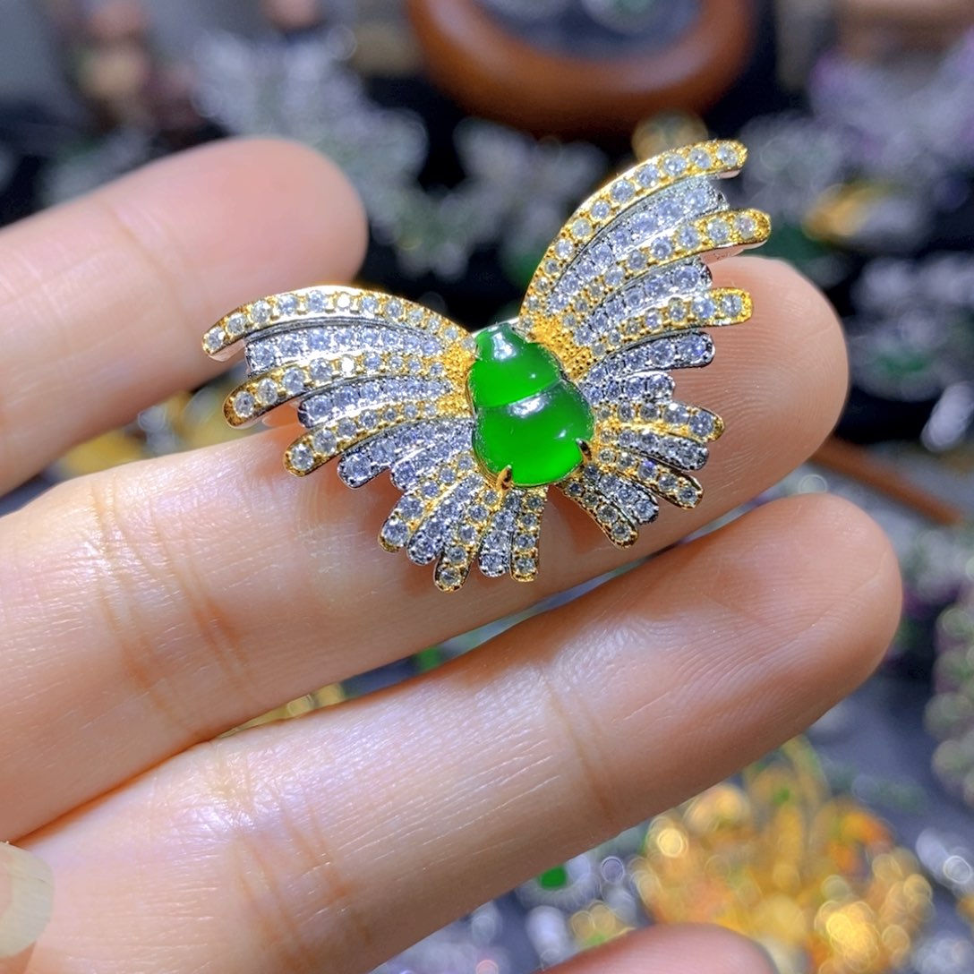 翡翠颈饰银S925镶嵌天然翡翠