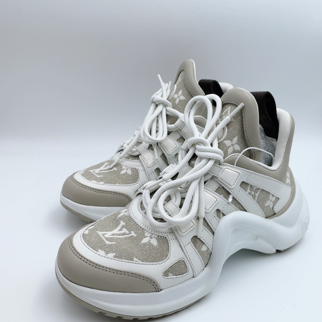 99新 LouisVuitton/路易威登 35 码卡其色牛仔拱桥老爹鞋my473