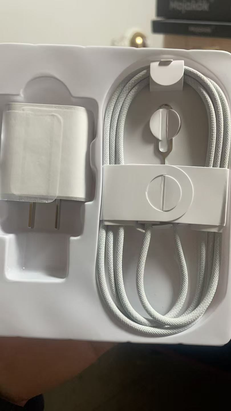 【外贸原单】高品质手机充电器