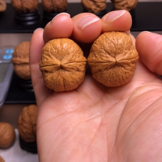 文玩核桃把件蛇皮球3