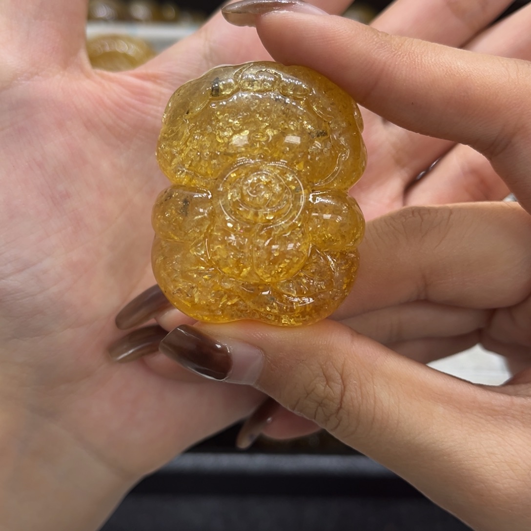 琥珀未镶嵌裸石天然琥珀