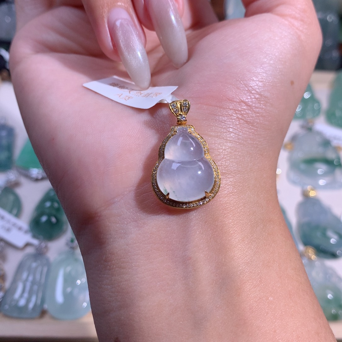 翡翠吊坠(不含链)18K金镶嵌