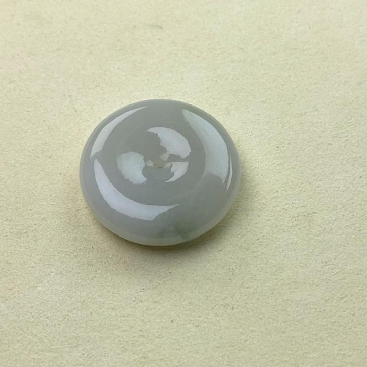 翡翠未镶嵌颈饰平安扣207