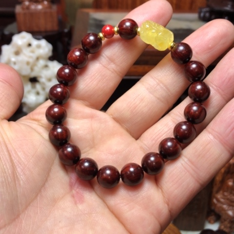 檀香紫檀（小叶紫檀）手串