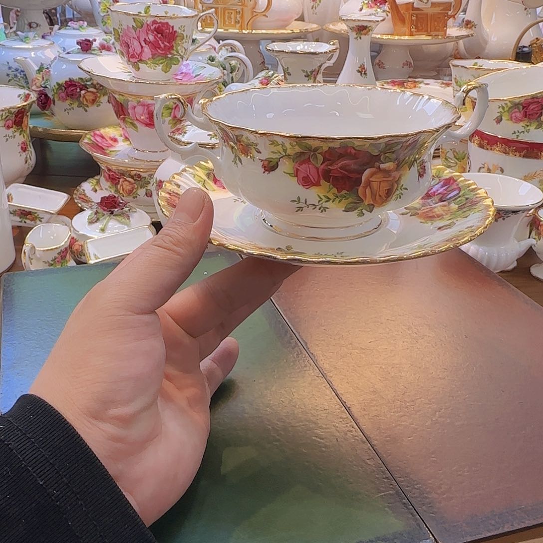 摆件欧洲瓷器收藏鉴赏博览中心