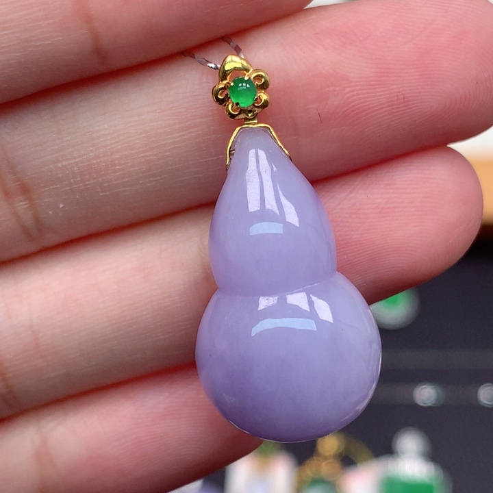 颈饰18K金镶嵌翡翠翡翠