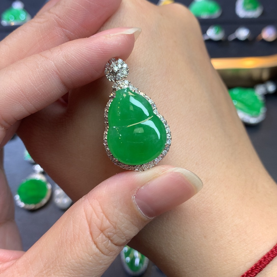 翡翠吊坠(不含链)18K金镶嵌波****u