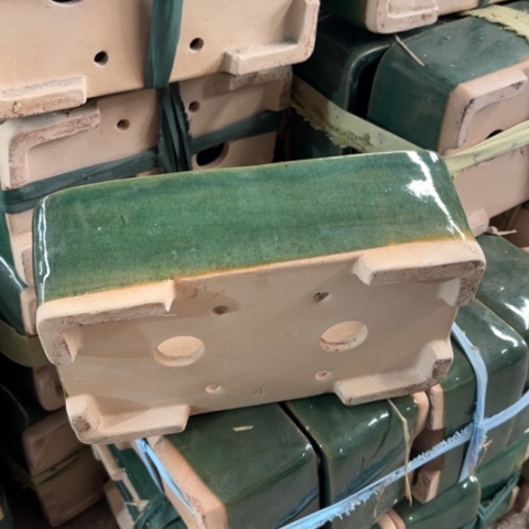 100-8。    微瑕23-14-8