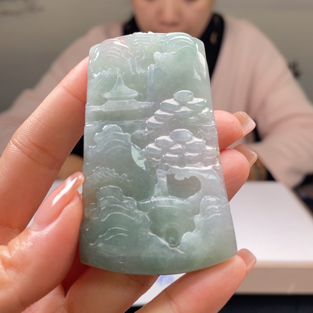 翡翠吊坠(不含链)未镶嵌