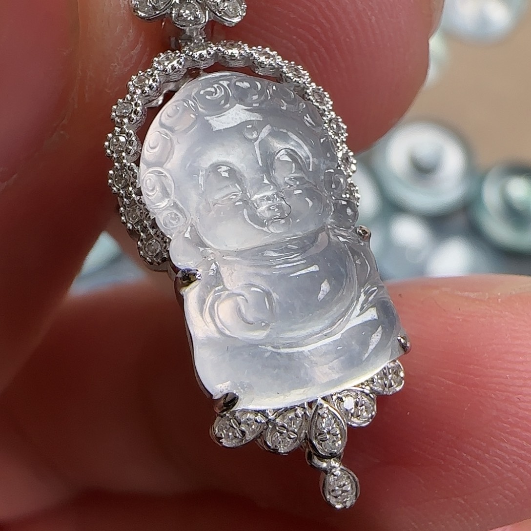 翡翠18K金镶嵌颈饰