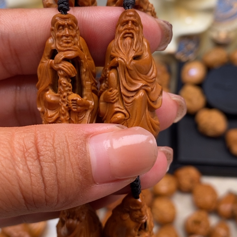 【闪购商品】橄榄核吊坠橄榄手工雕刻