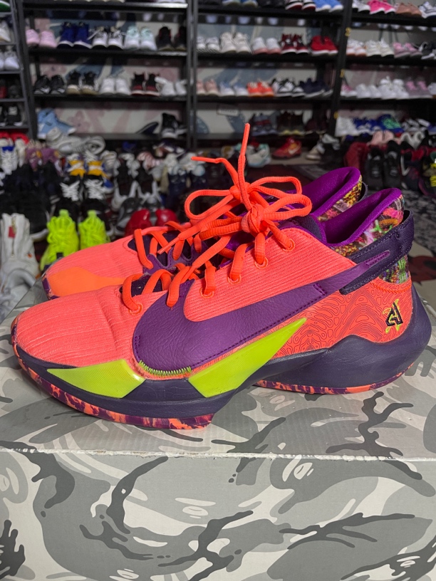 95新 NIKE/耐克 左鞋瑕疵 40.5码255/Zoom Freak2 字母哥 篮球鞋