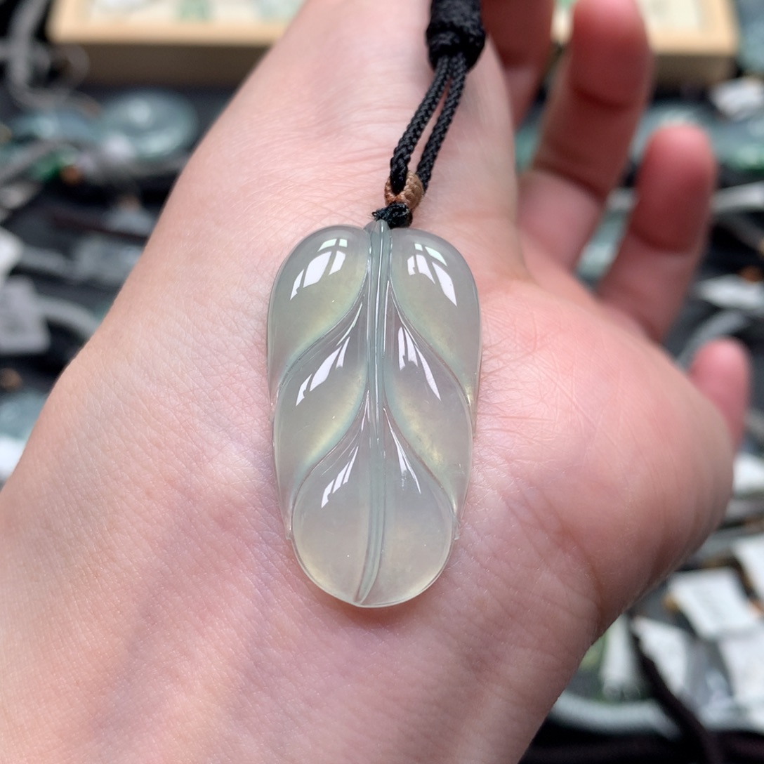 翡翠颈饰未镶嵌00000000000