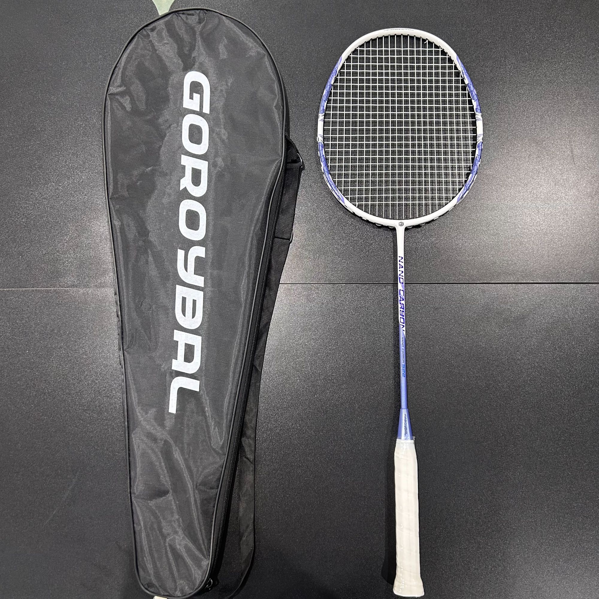 超轻耐打羽毛球拍碳素纤维材质运动进攻型单拍已穿线