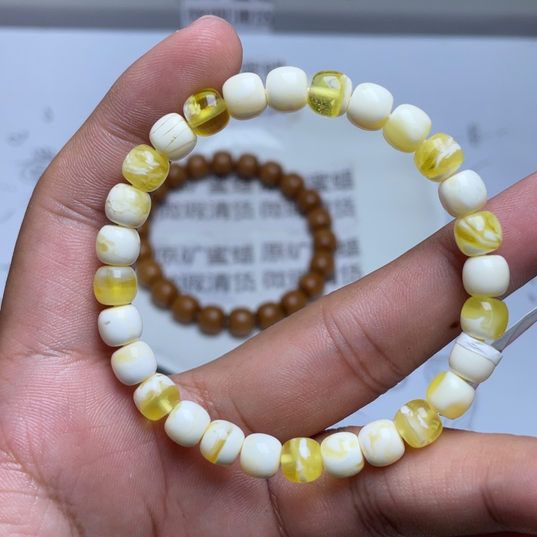 琥珀珠宝奇石未镶嵌