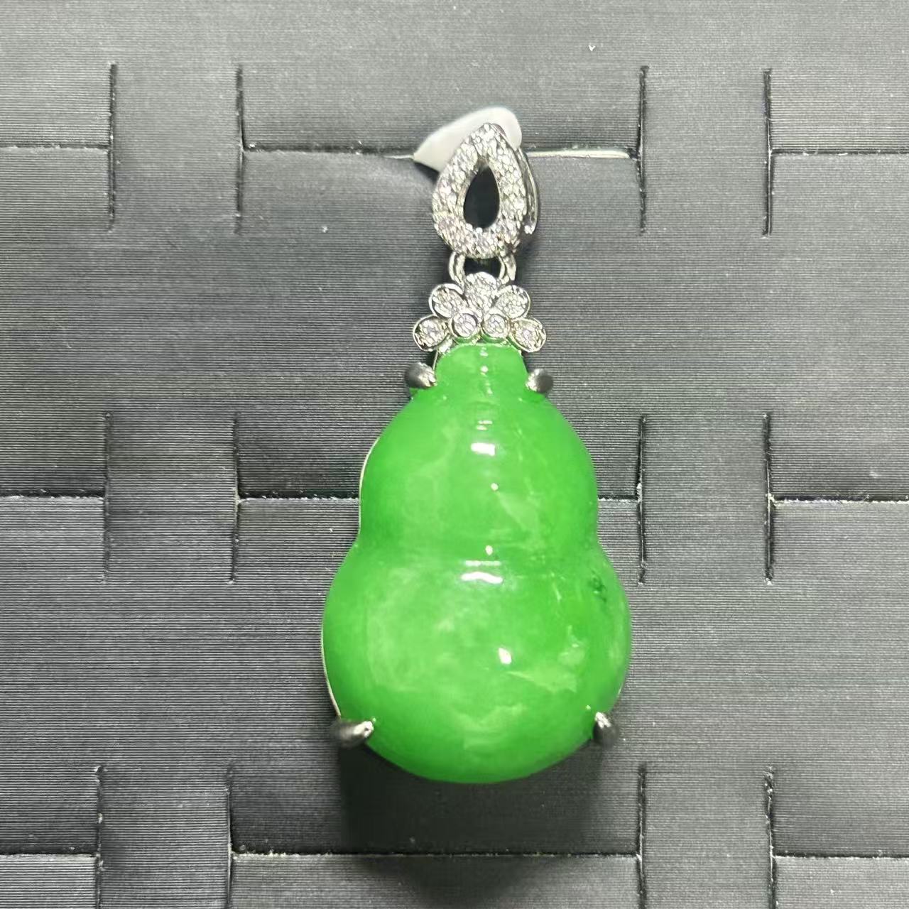 手链 绿翠色葫芦吊坠饰品