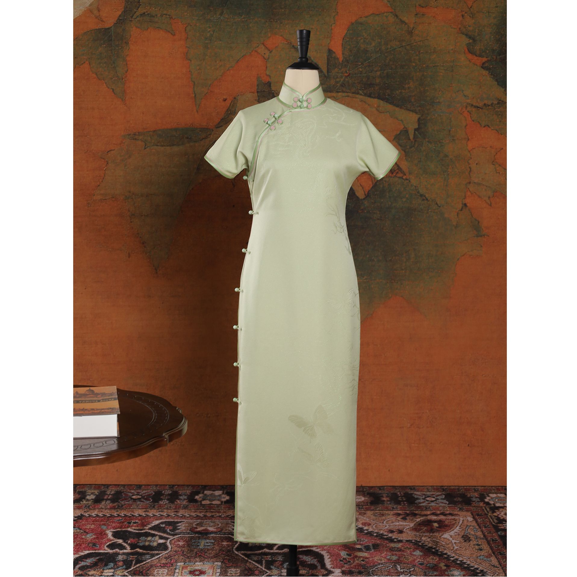 女神姑娘新品[雅绿清心]彩通正绢双层古法开襟手工长旗袍N50608-5