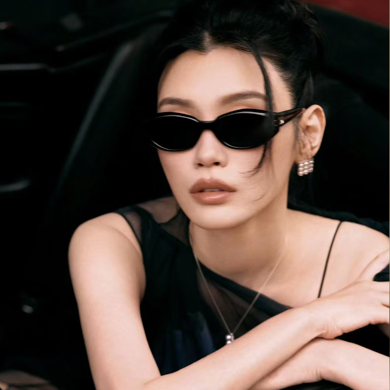 2025女士新款太阳镜网红时尚百搭复古潮流港风街拍个性墨镜潮人
