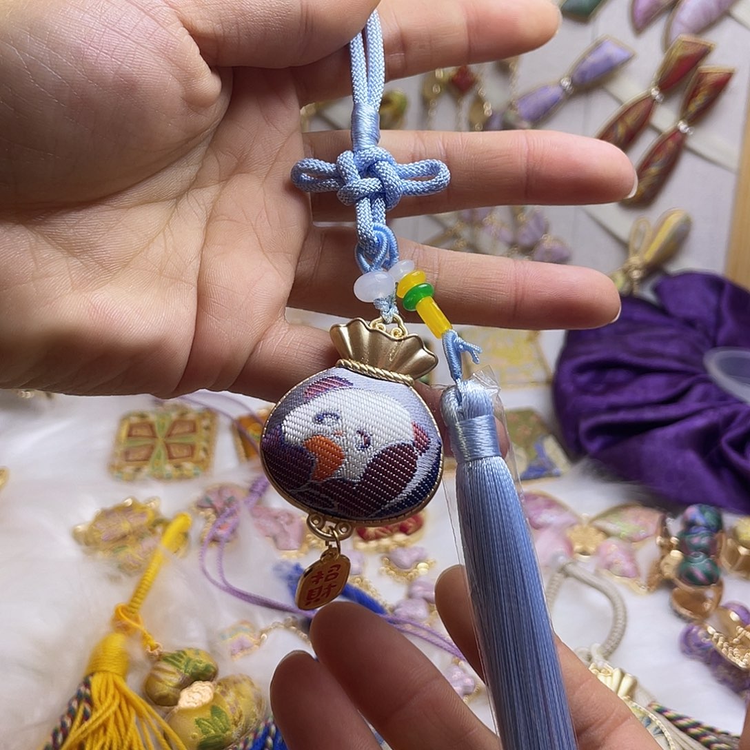 中式风格福袋不退不换