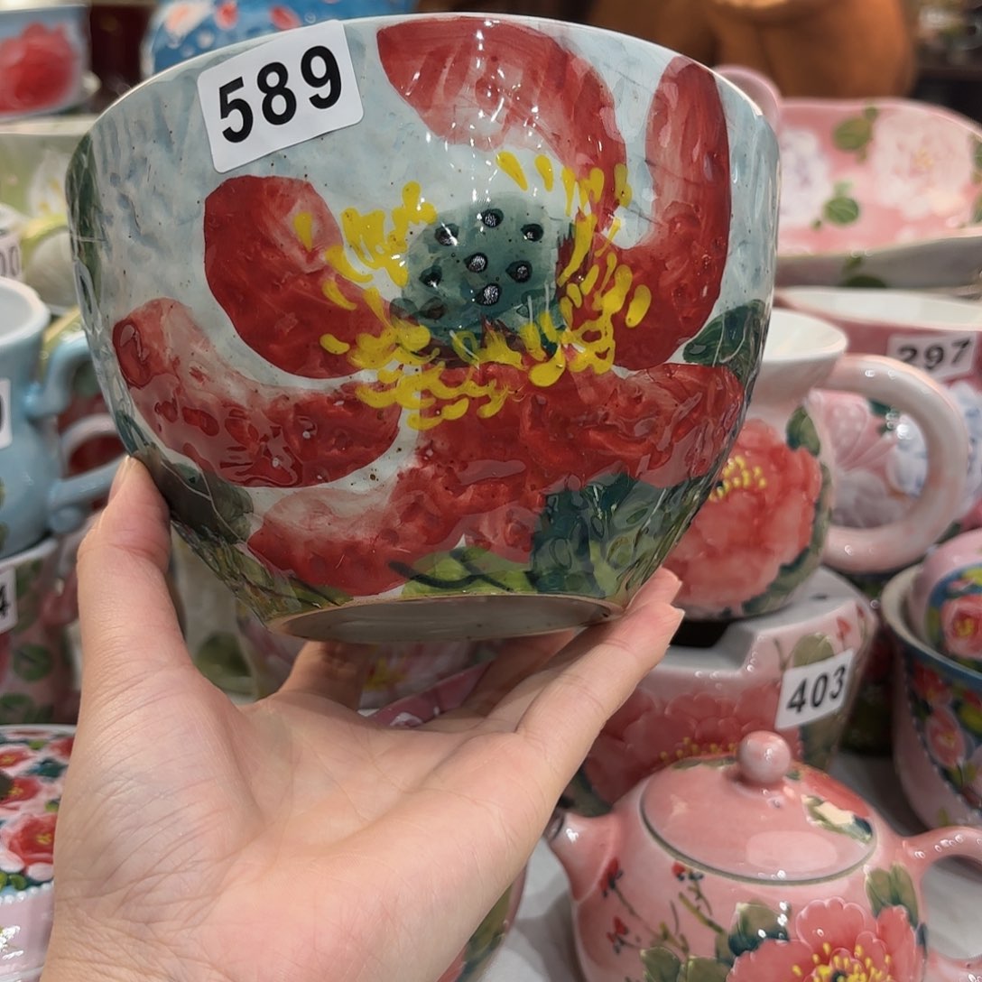 瓷片兔兔哈啊哈哈哈哈哈哈