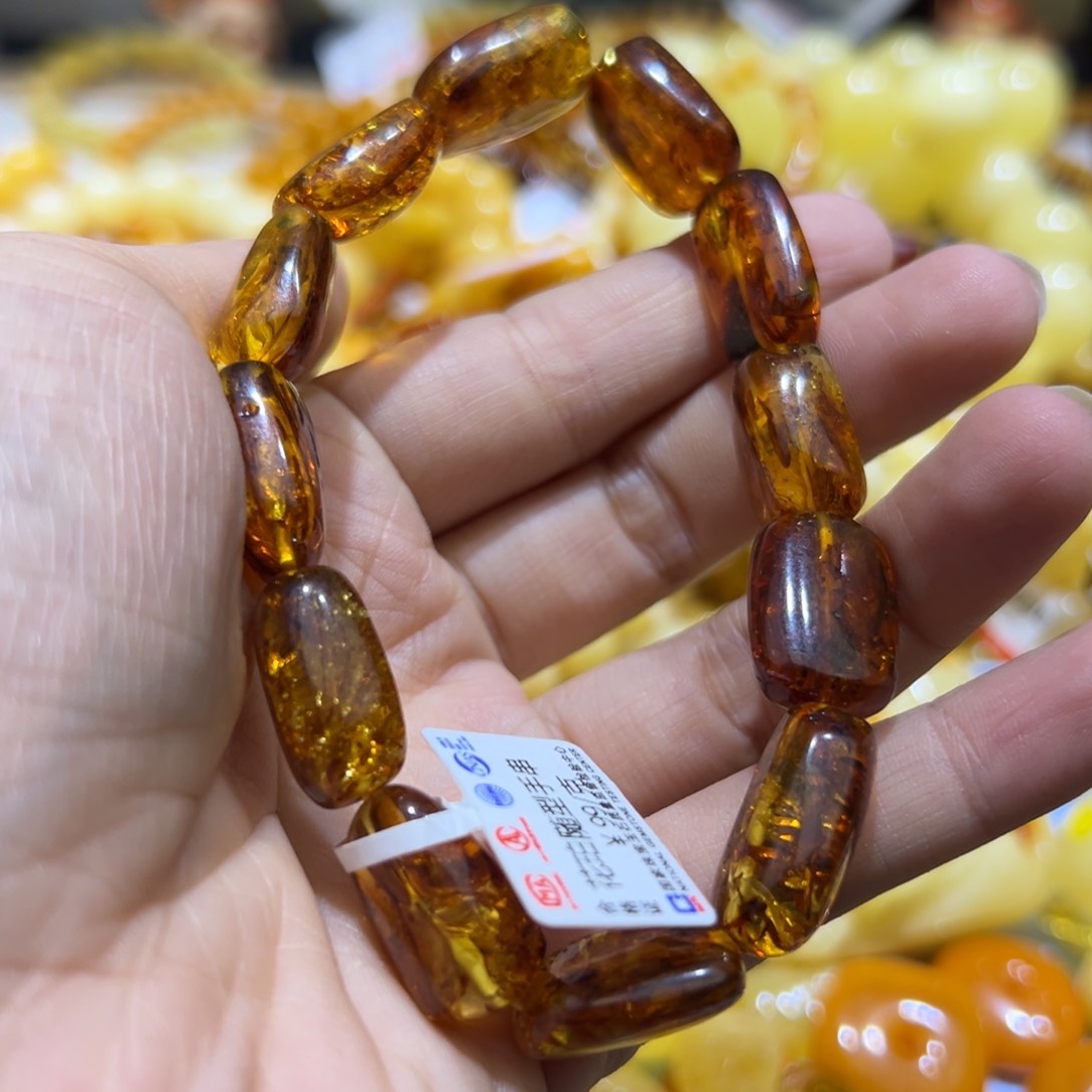 琥珀珠宝奇石未镶嵌