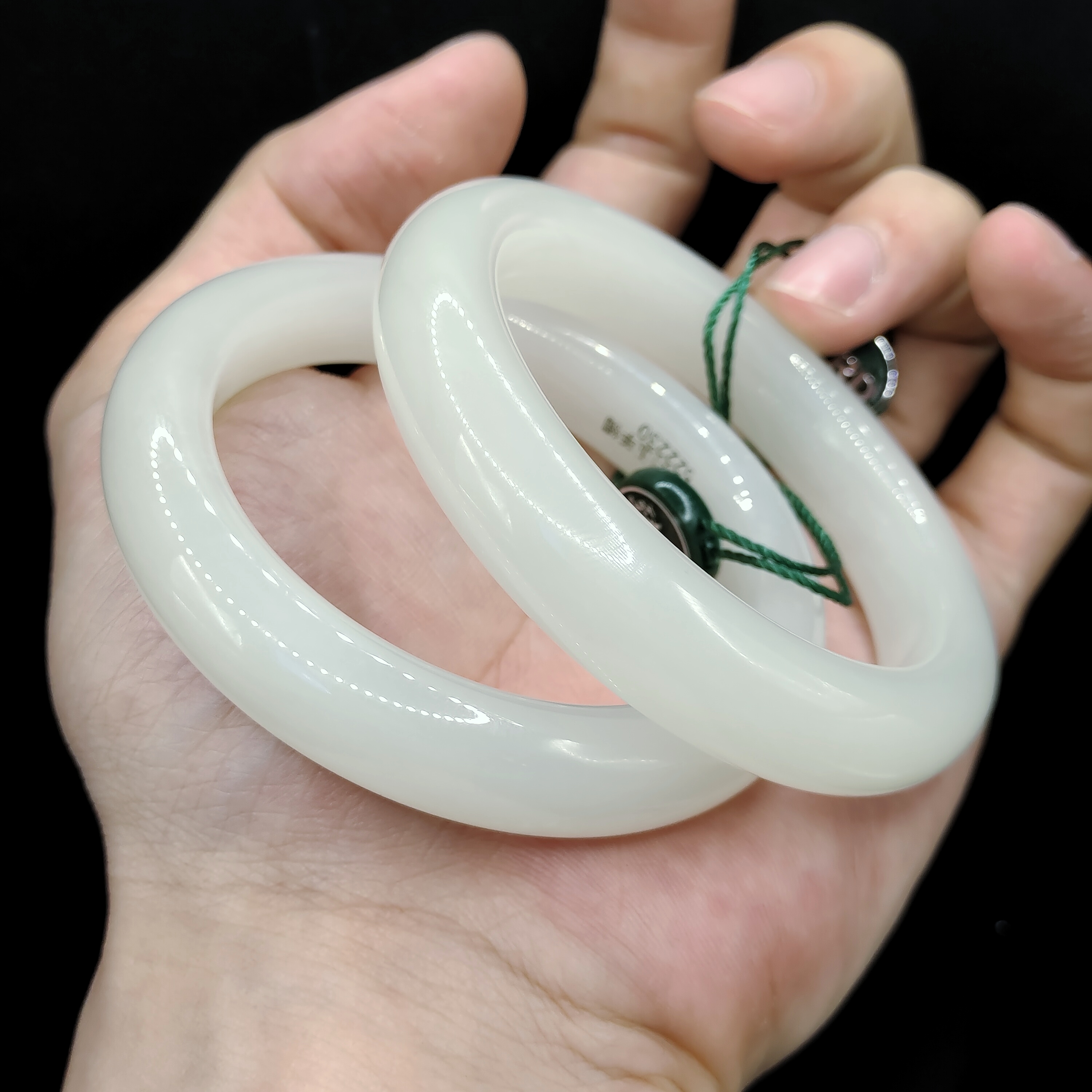 【老三珠宝】和田玉宽条手镯F6【多样性发其一】圈口52-60mm