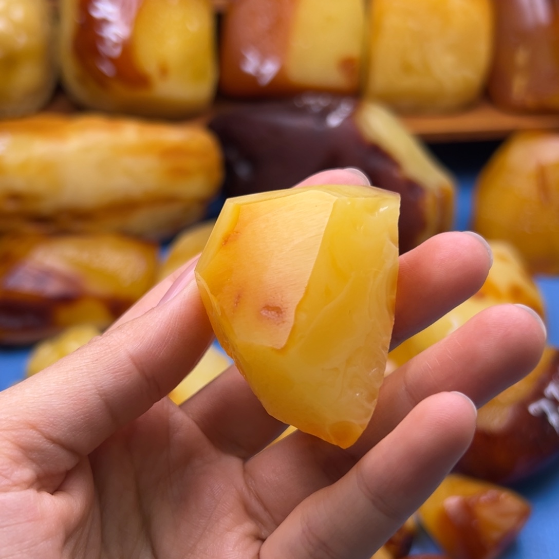 M***Z定制琥珀未镶嵌琥珀蜜蜡