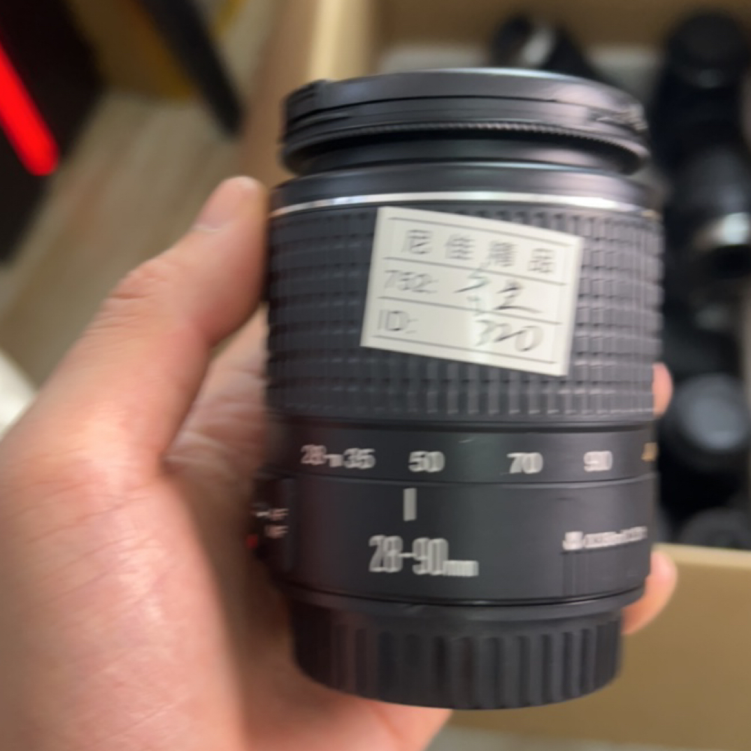 9新 Nikon/尼康 Canon/佳能 - 卡口 二手单反相机/镜头（无配件）