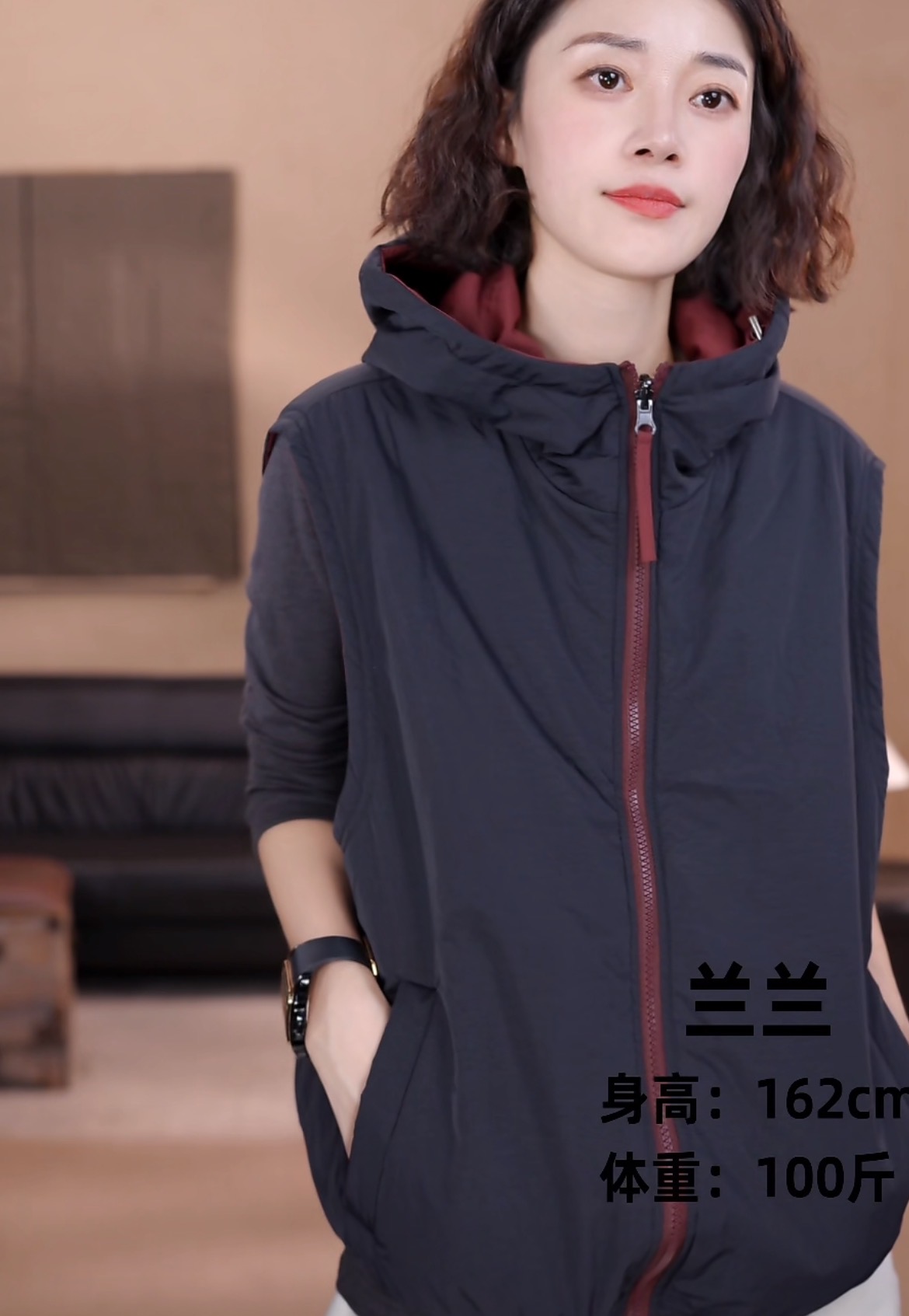 【冰冰一号店】新秋款0028 9面穿连帽加棉马甲休闲百搭精品