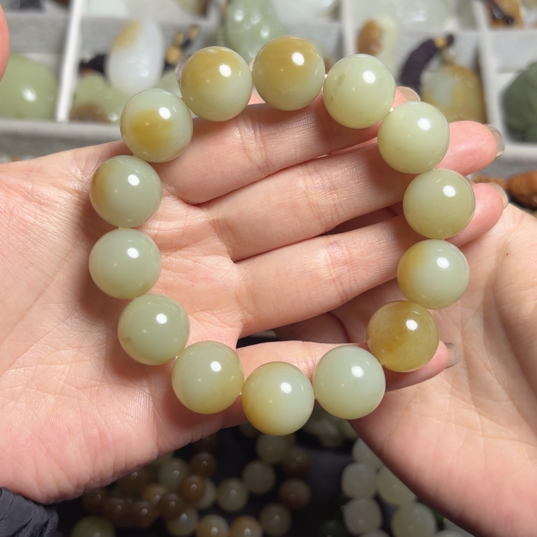 扬***3和田玉未镶嵌手链