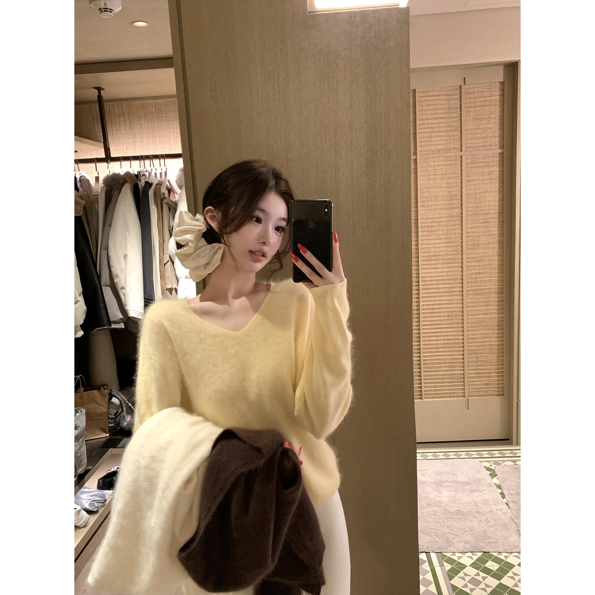 OYFF 12/23 20点【彩虹泡泡机】软糯羊绒羊毛宽松V领套头针织毛衫