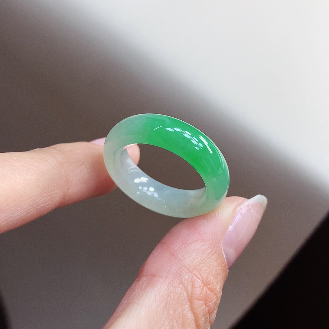 翡翠戒指未镶嵌18号