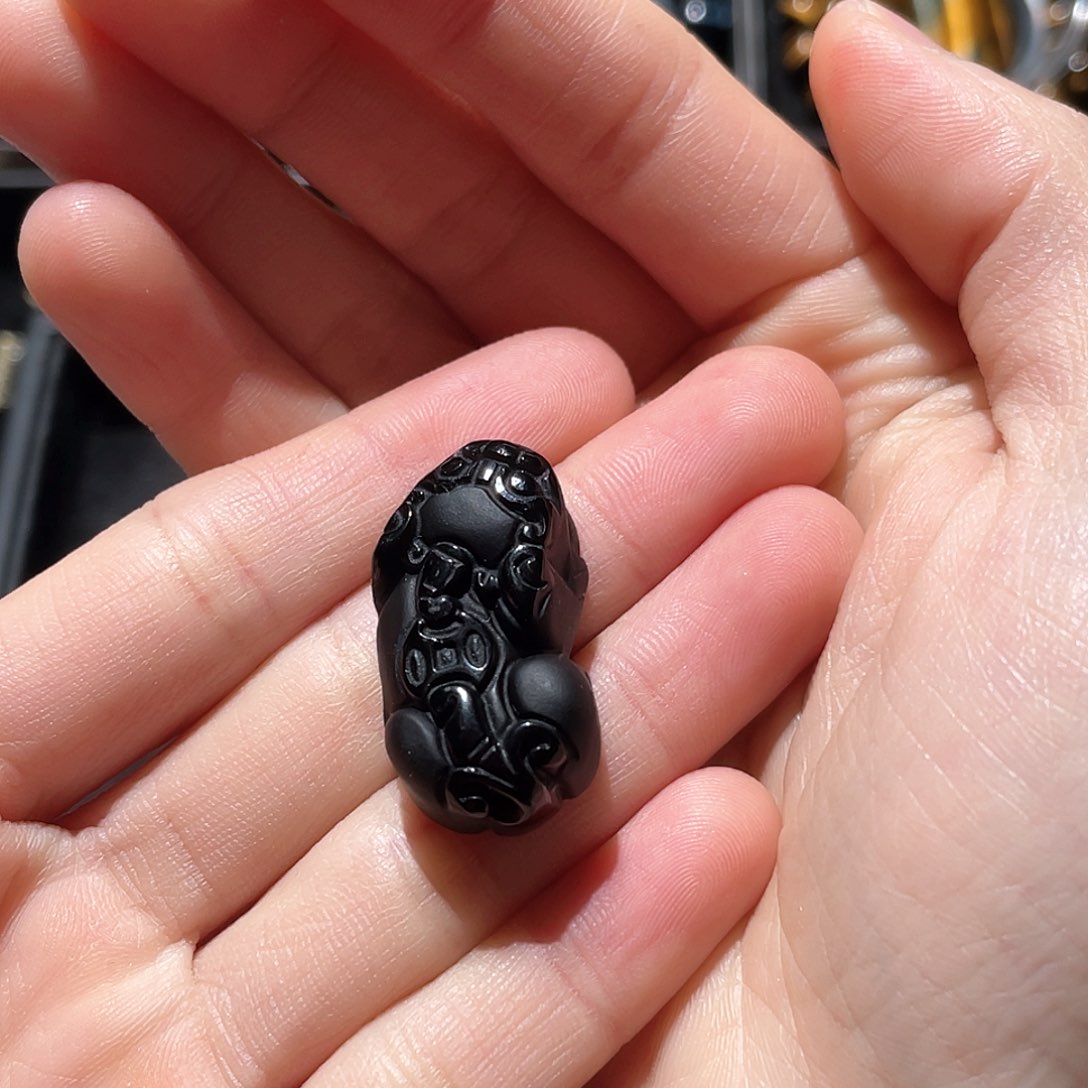 黑曜岩吊坠(不含链)未镶嵌?**酱