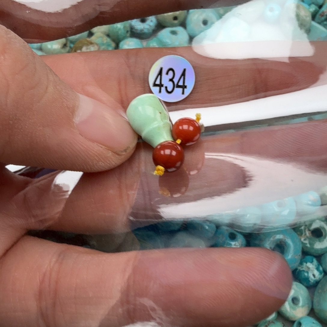 南红玛瑙未镶嵌珠宝奇石